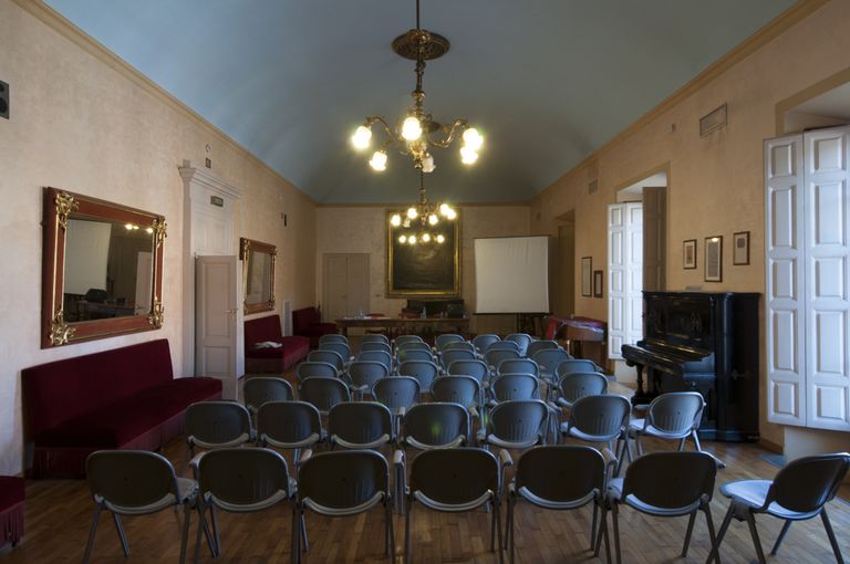 Piacenza, Teatro Municipale, sala del ridotto (foto Andrea Scardova, IBC) 2016